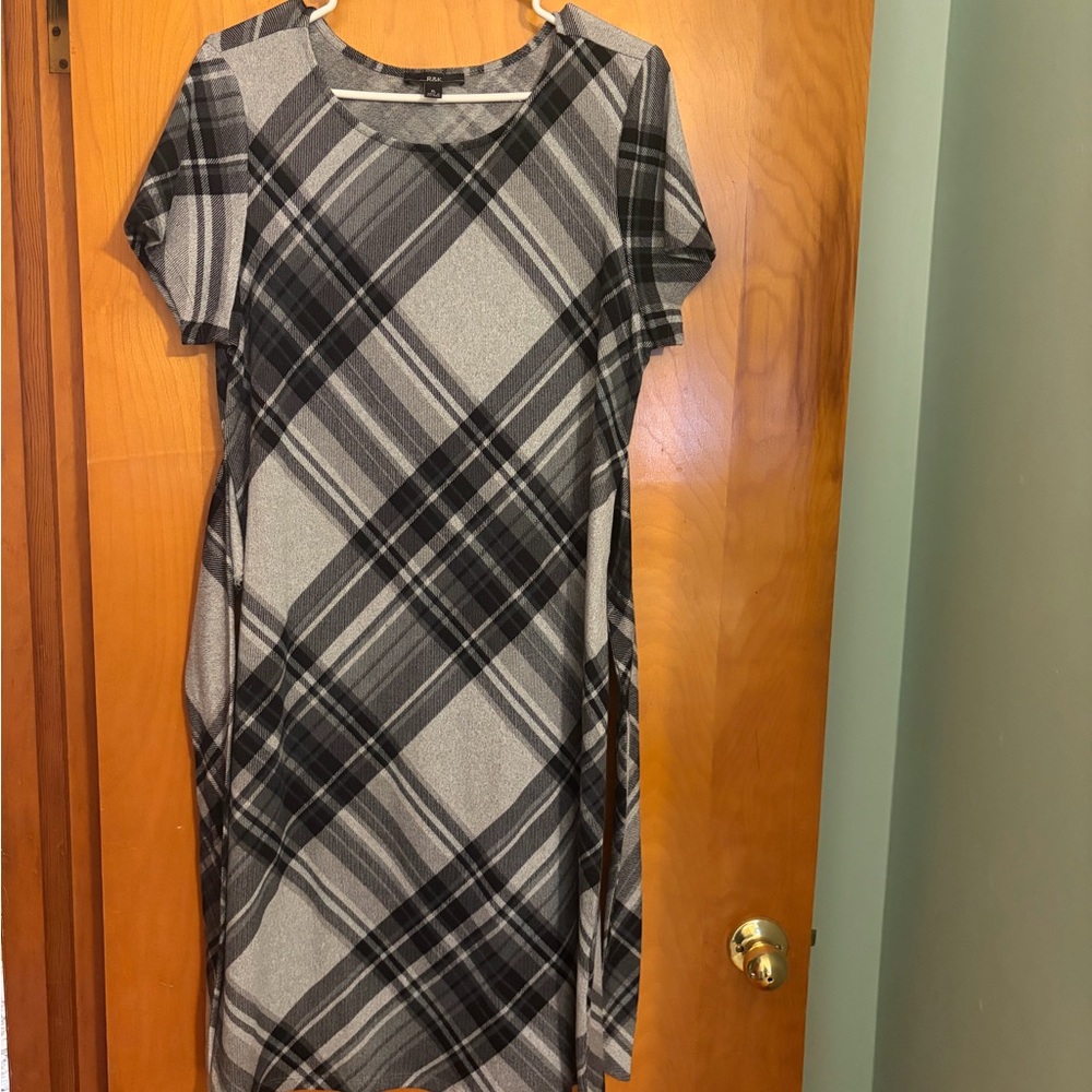R&K Black and Gray Plaid Midi Dress